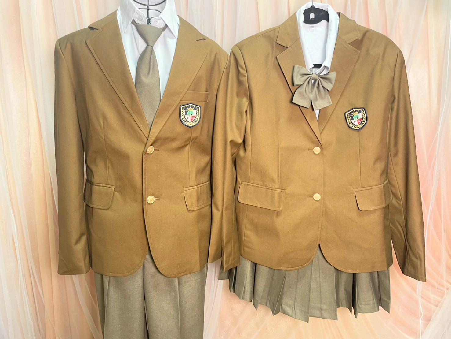 可愛いペアのブレザー学生服♡ 可愛いペアのブレザー学生服♡