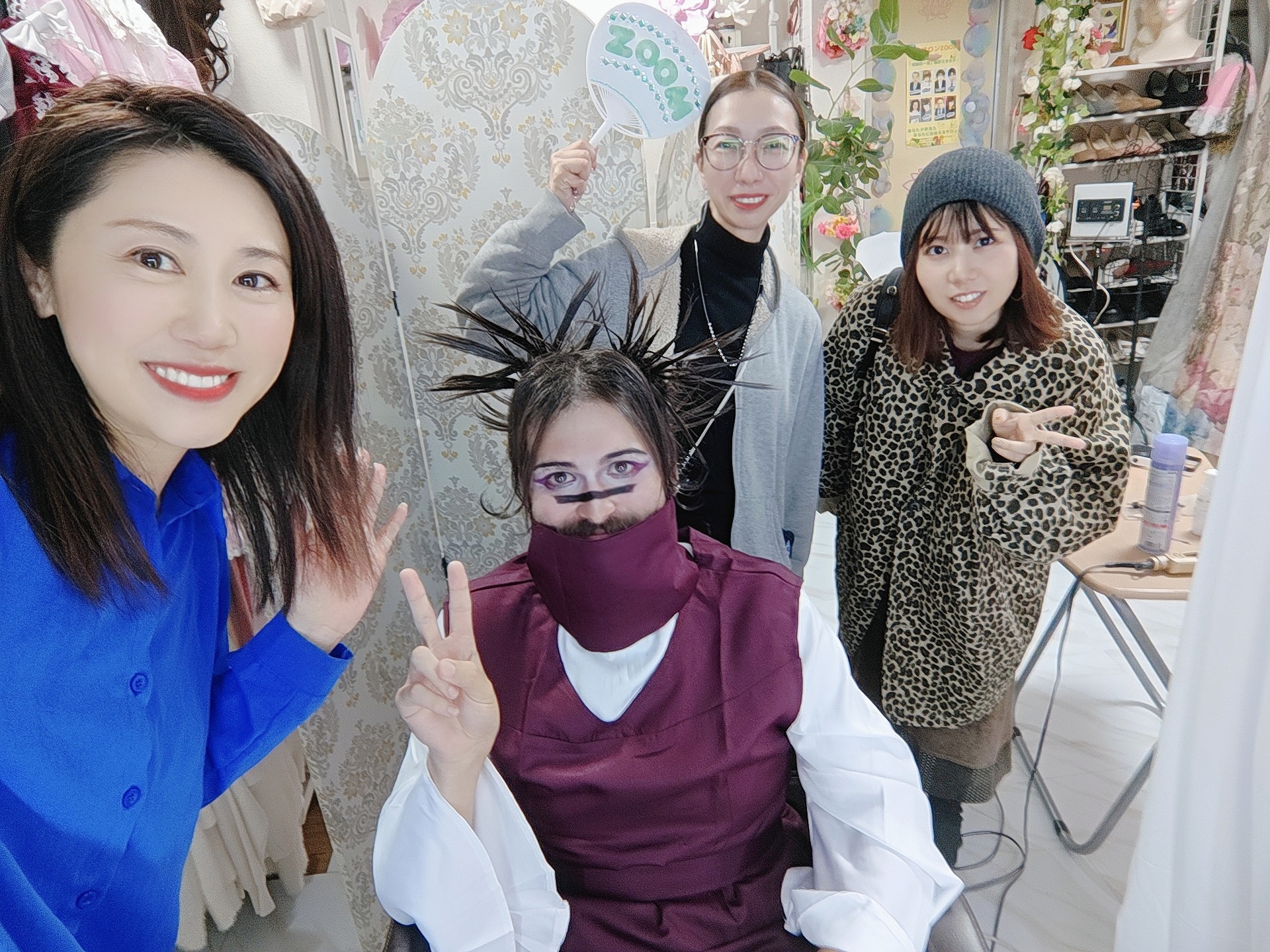 アニメコスプレメイクで大変身